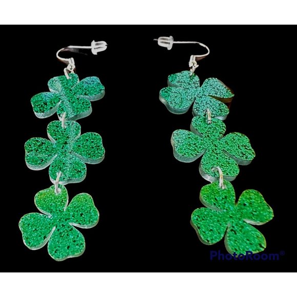Four Leaf Clover Earrings Green Dangle Hooks New Love St Patrick's Day P… - Picture 1 of 7